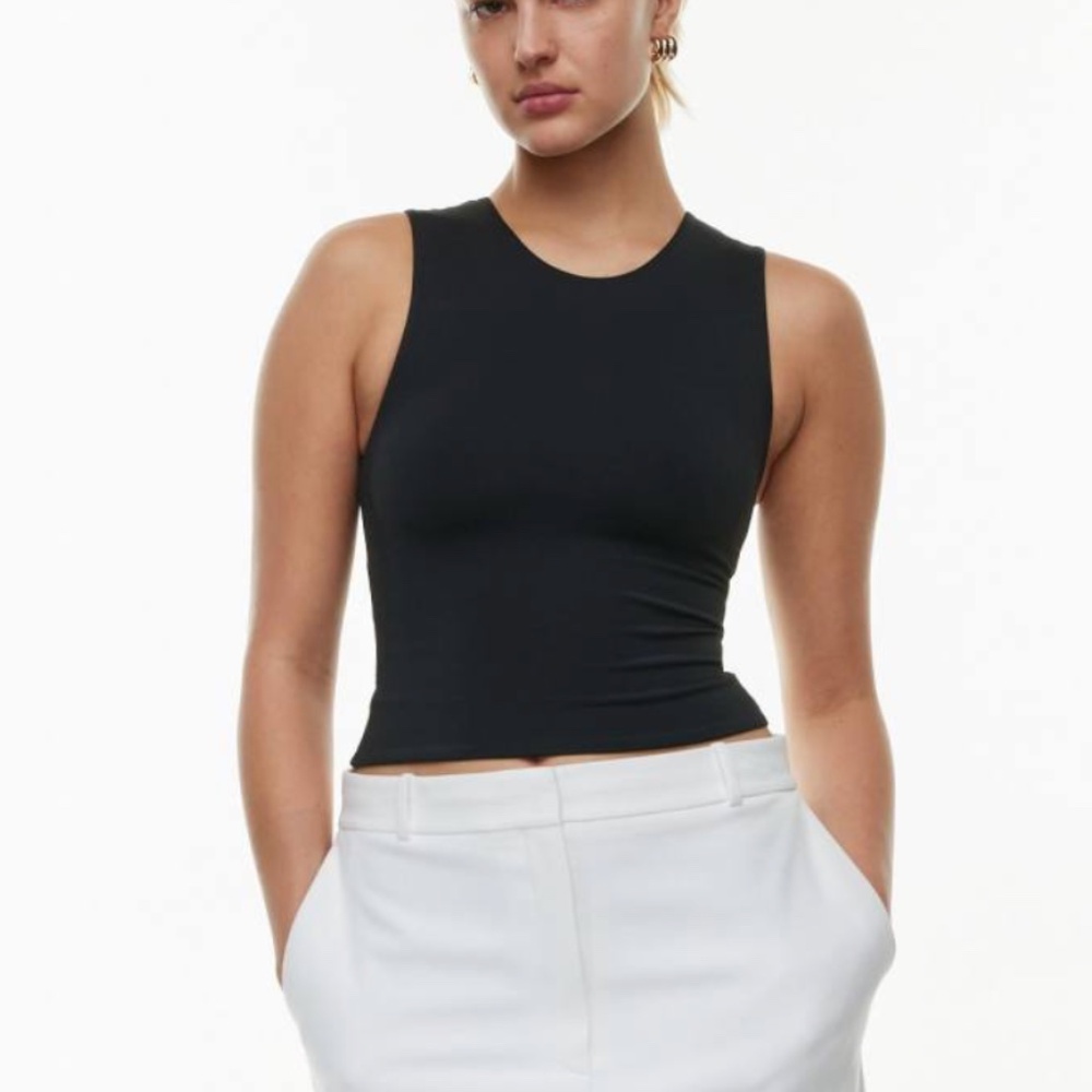 Aritzia Contour Muscle Tank in Black